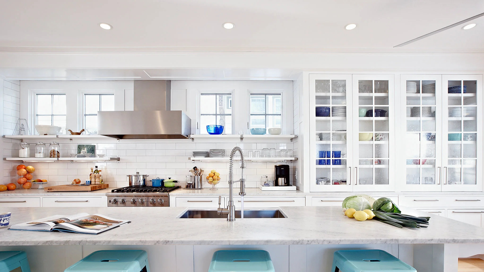 white kitchen.jpg
