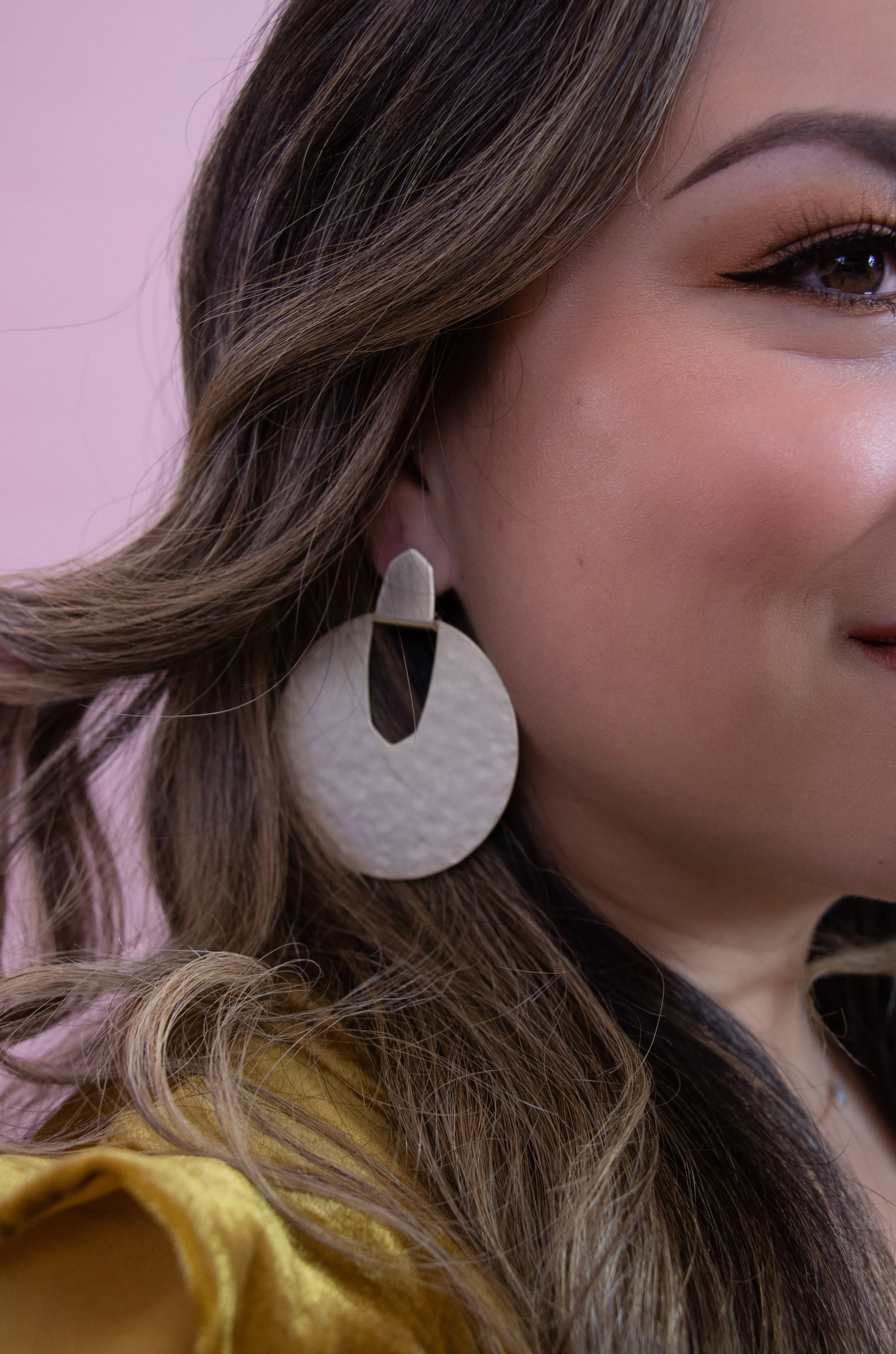 mds.muses_mena.details-2.jpg
