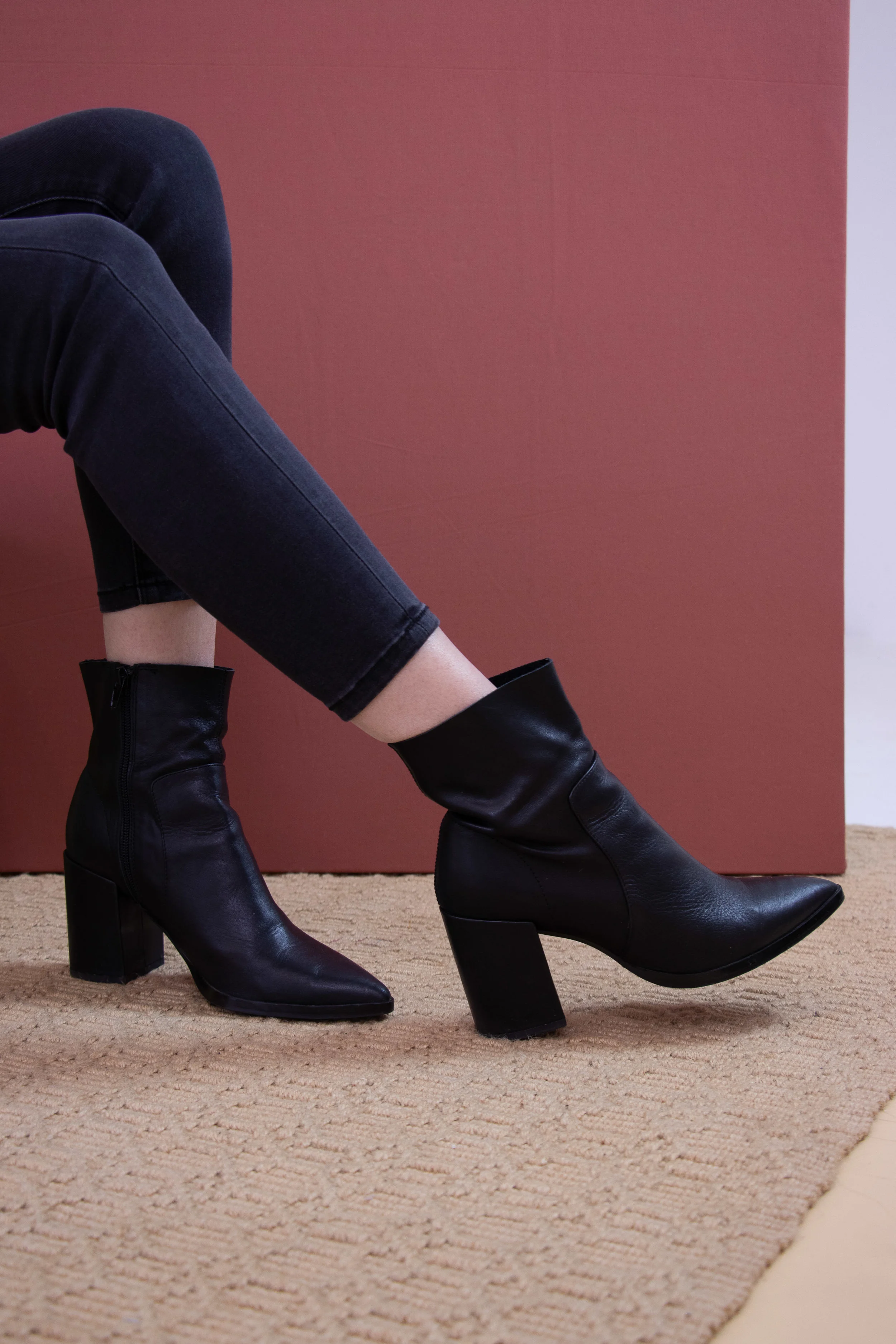 mds.muses_rachel.details-1.jpg