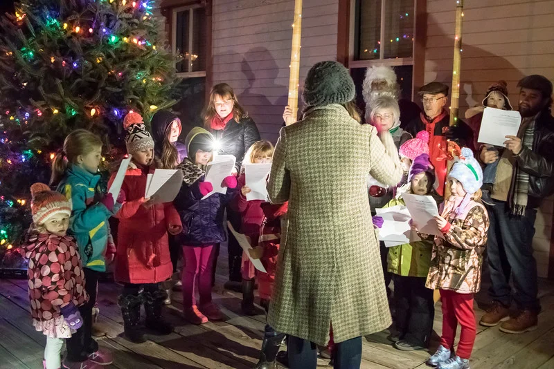 New Glarus Holiday Tree Lighting Celebration