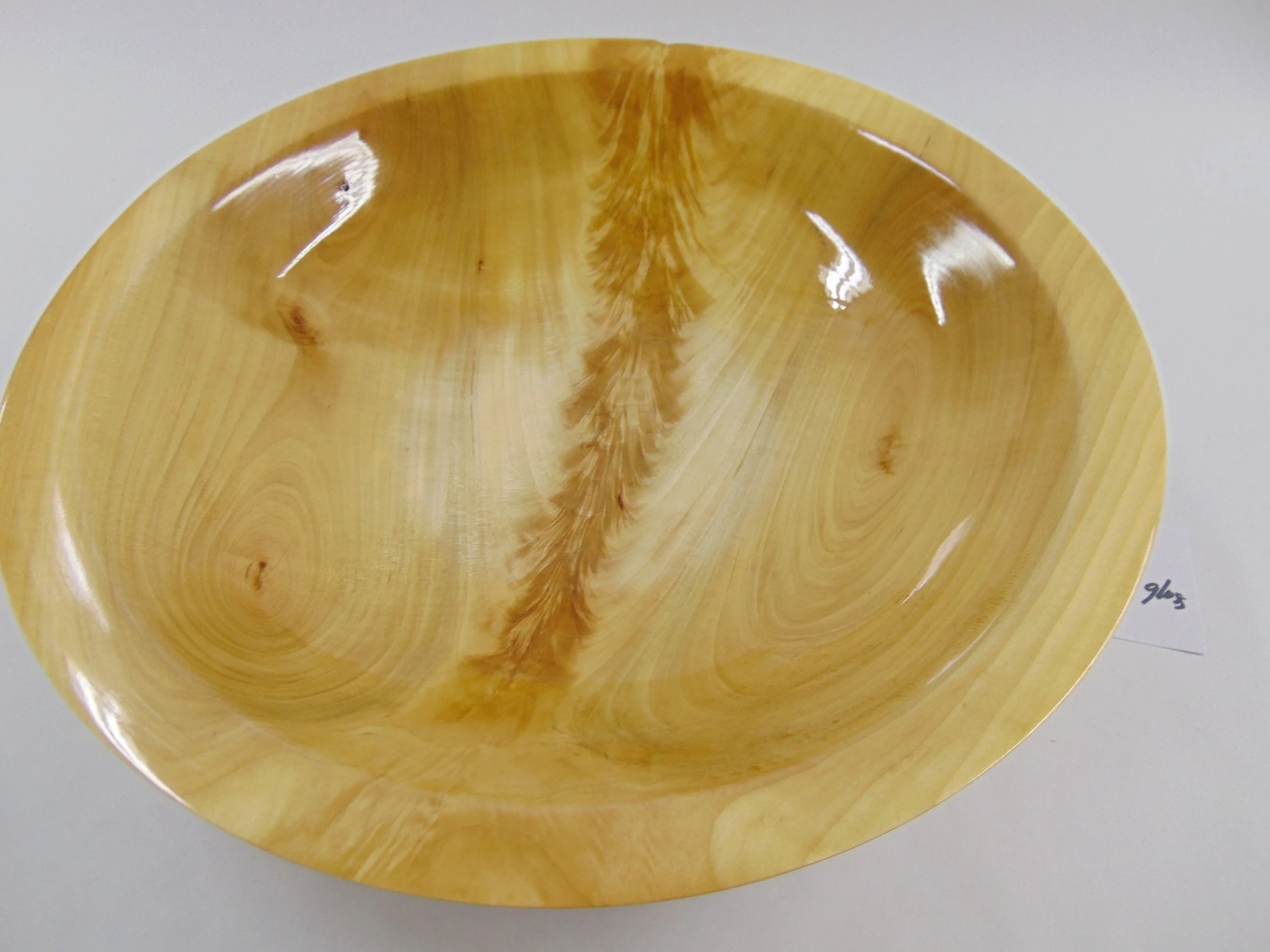 354 Feather.  RARE FIND:  feather figure shows on inside and outside of bowl