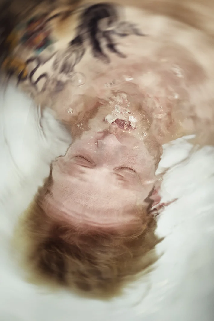 Portrait-Mann-unter-Wasser