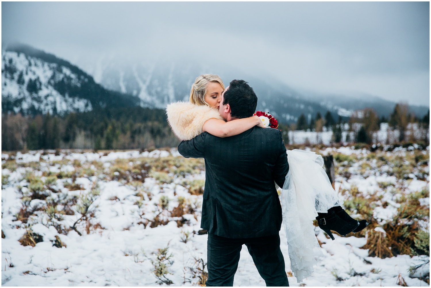 idaho-adventure-photographer-idaho-falls-engagements-wyoming-engagements-colorado-wyoming-wedding-photographer_1047.jpg