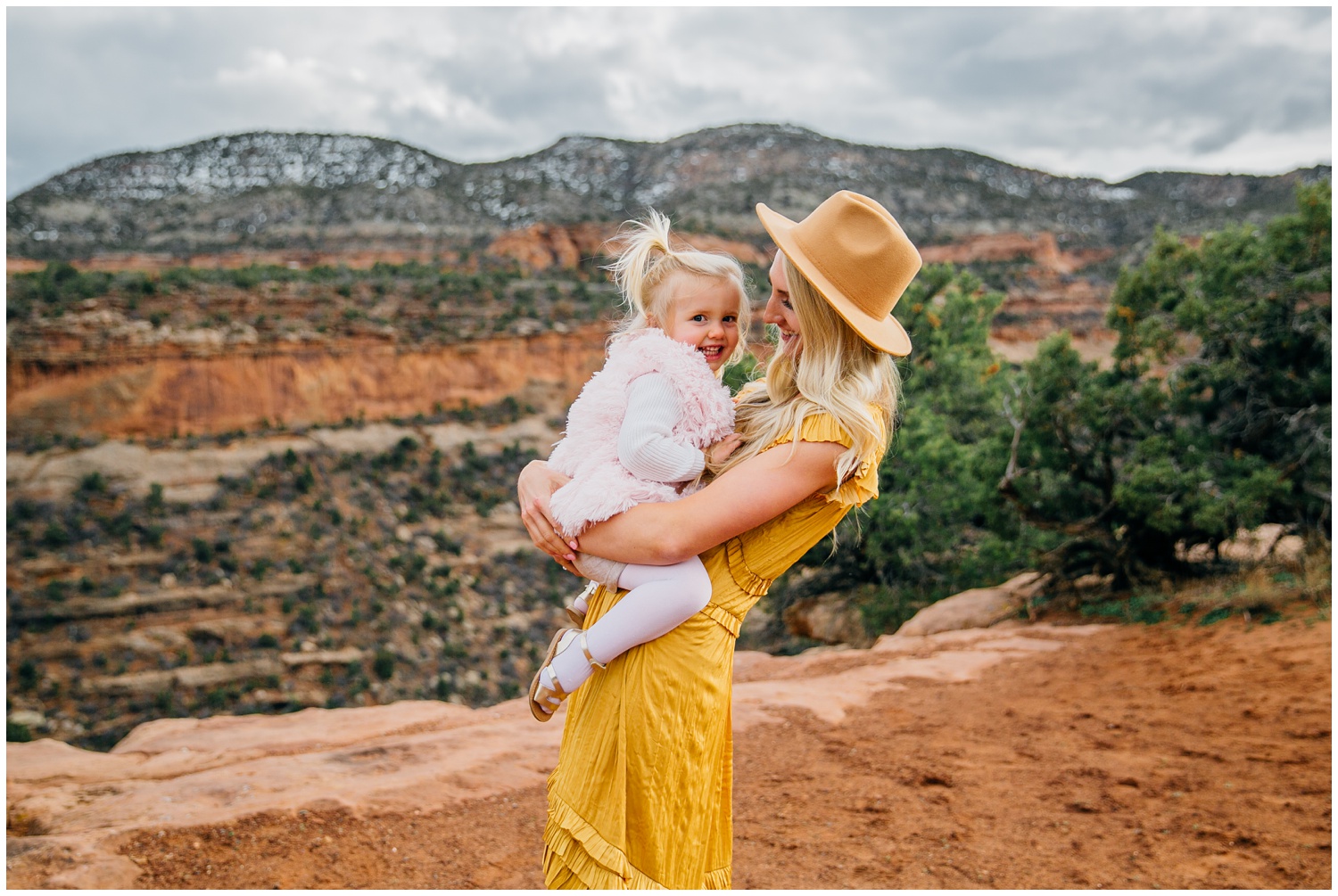 idaho-falls-family-photographer-colorado-national-monument_2009.jpg