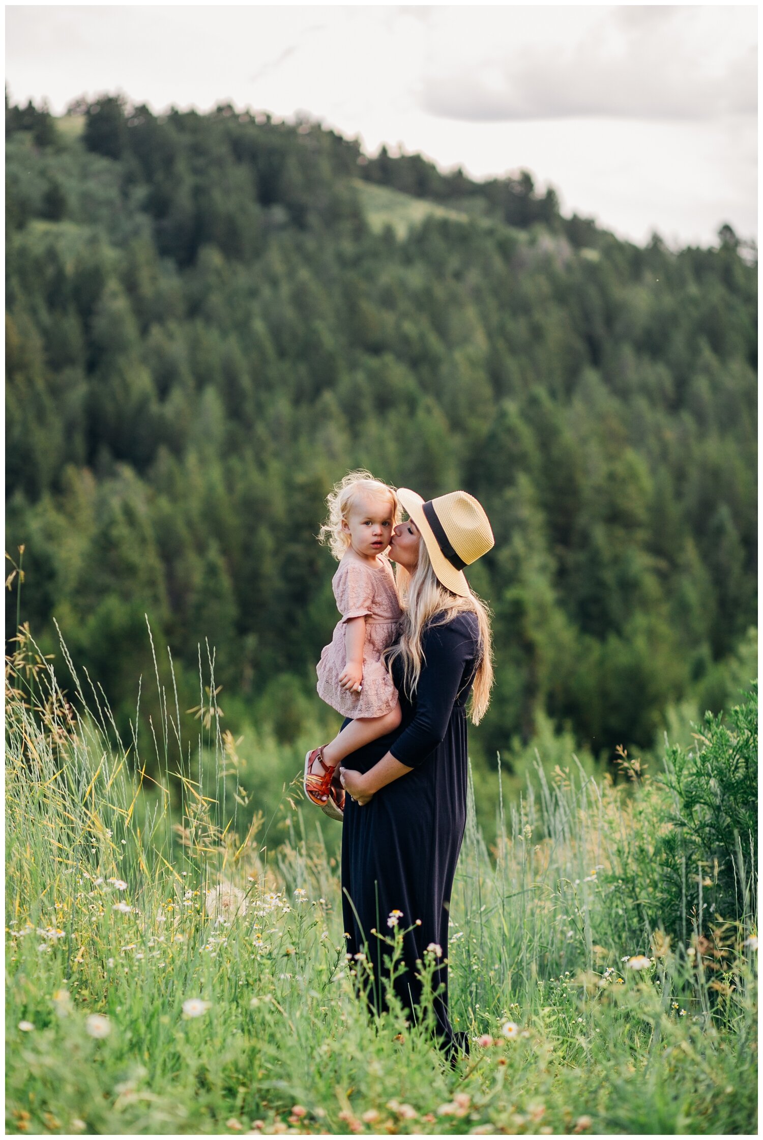 idaho-mountains-kelly-canyon-rexburg-idaho-falls-maternity-rigby-adventure-session_0314.jpg