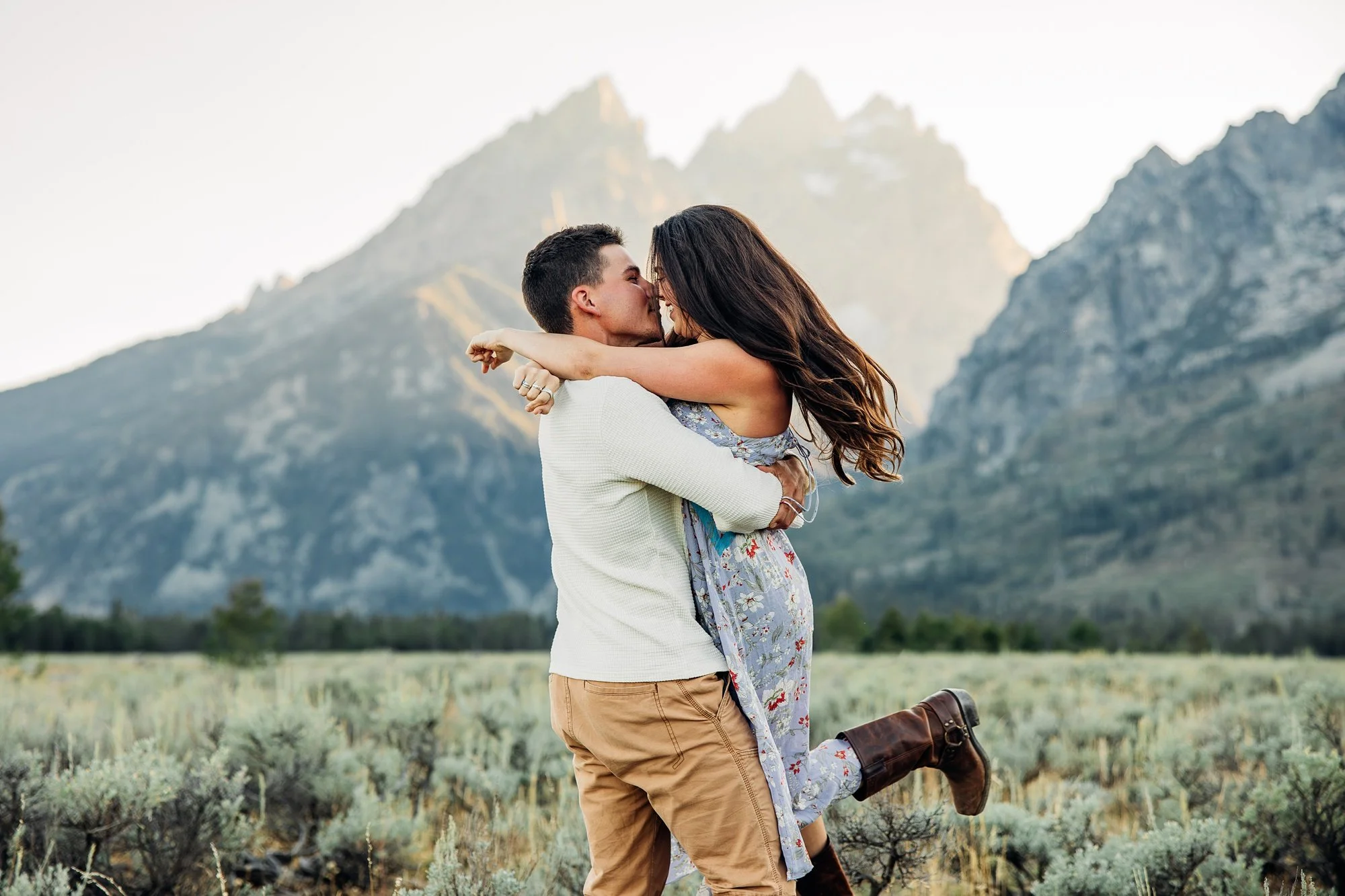 grand-tetons-jackson-elopement-wedding-photographer-couples-mormon-row_0077.jpg