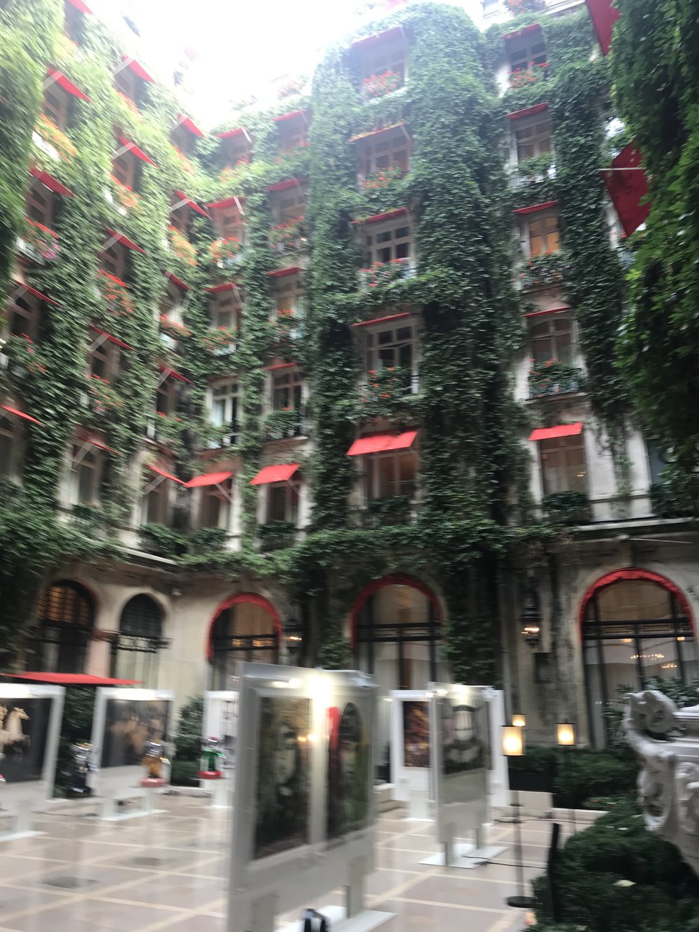 PLAZA ATHENEE