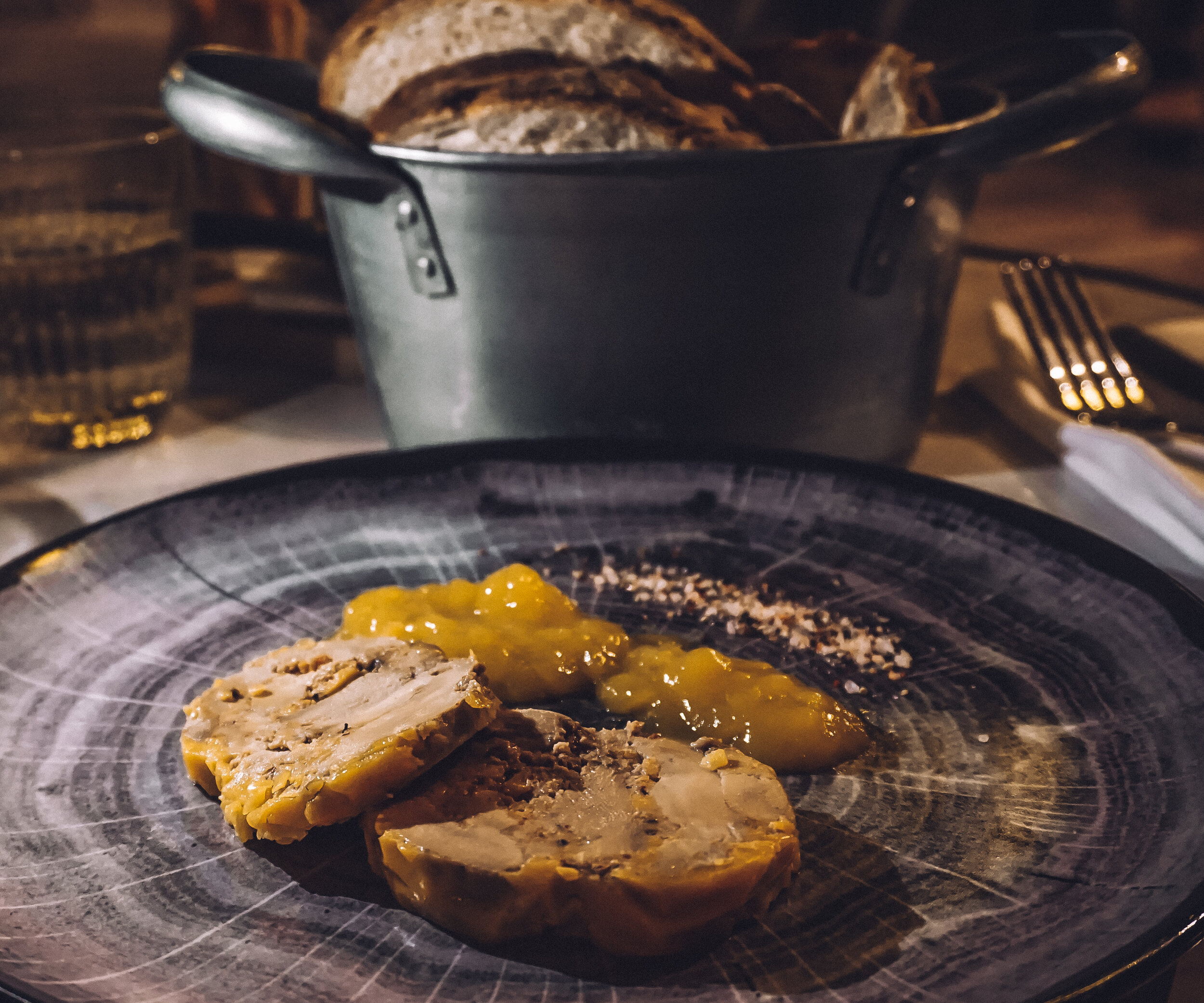 Foie gras au piment d'espelette, housemade chutney