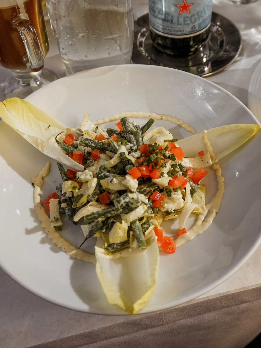 HARICOTS VERTS &amp; ENDIVE SALAD