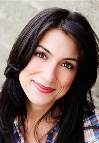 Carissa L.jpg