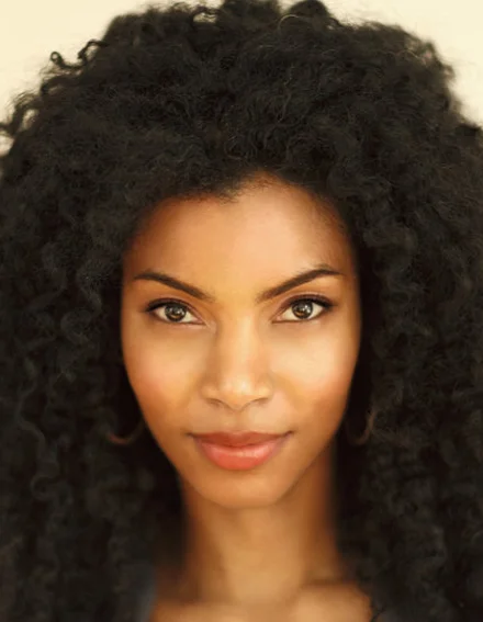 Danielle V.jpg