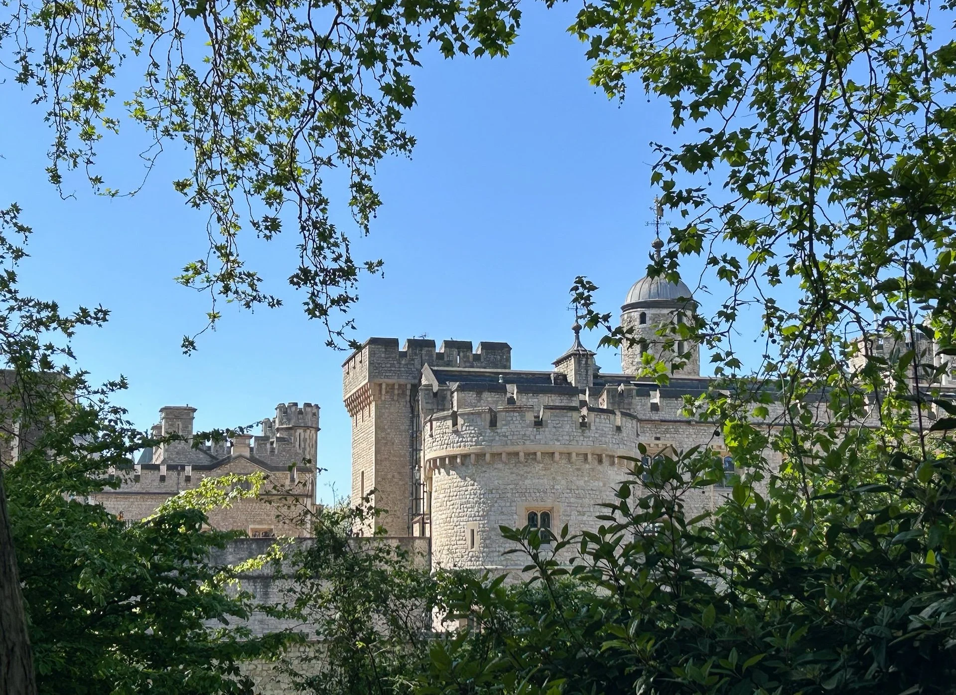  Tower of London 