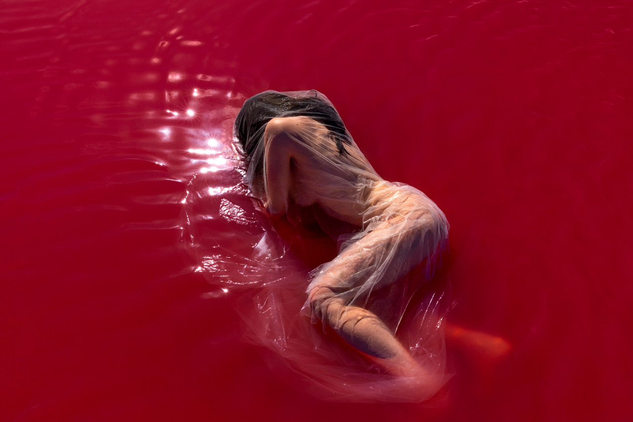 Lilli_Waters_2018_Utero_meanwhile_in_melbourne.jpeg