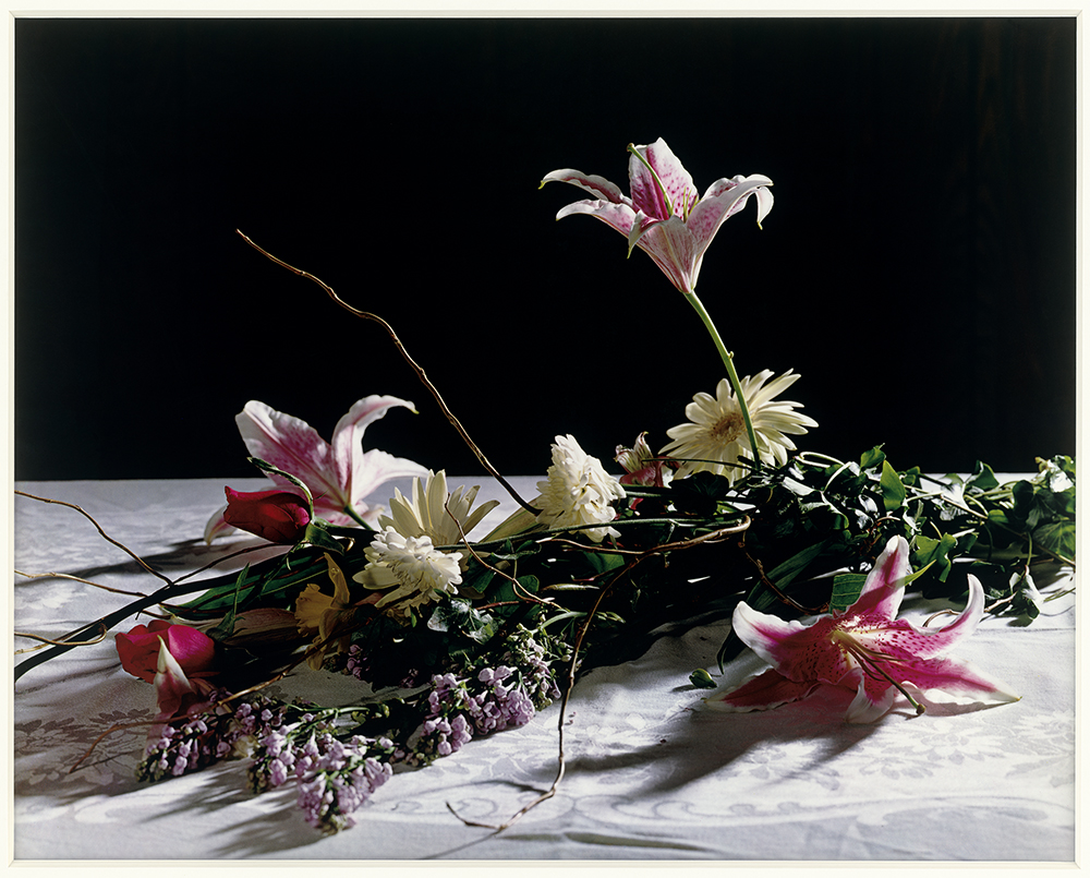 Christopher Williams , Bouquet for Bas Jan Ader and Christopher D’Arcangelo , 1991; Lorrin and Deane Wong Family Trust, Los Angeles / © Christopher Williams / Courtesy of the artist; David Zwirner, New York/London; and Galerie Gisela Capitain, Cologne.