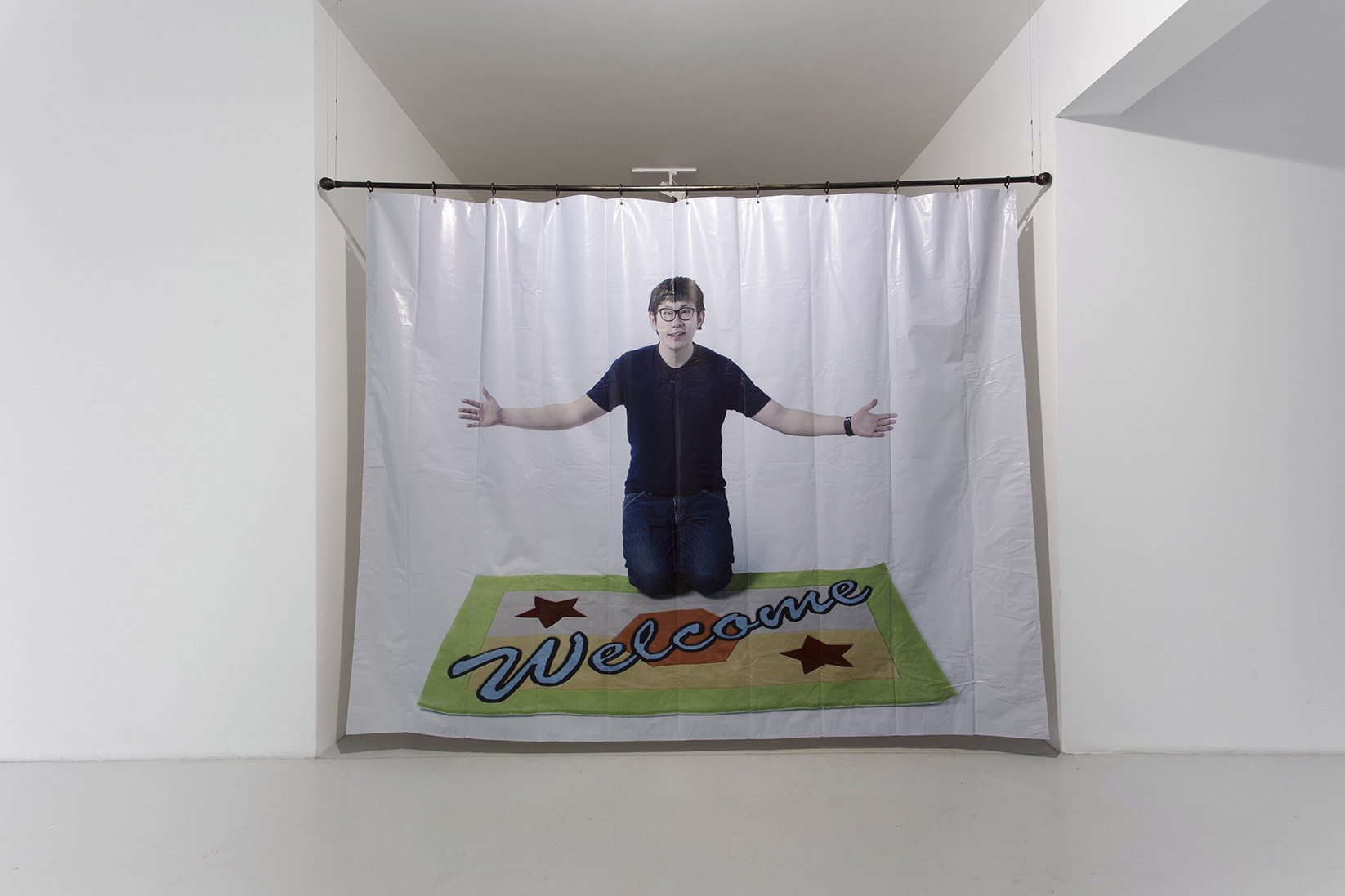 Welcome (Curtain)