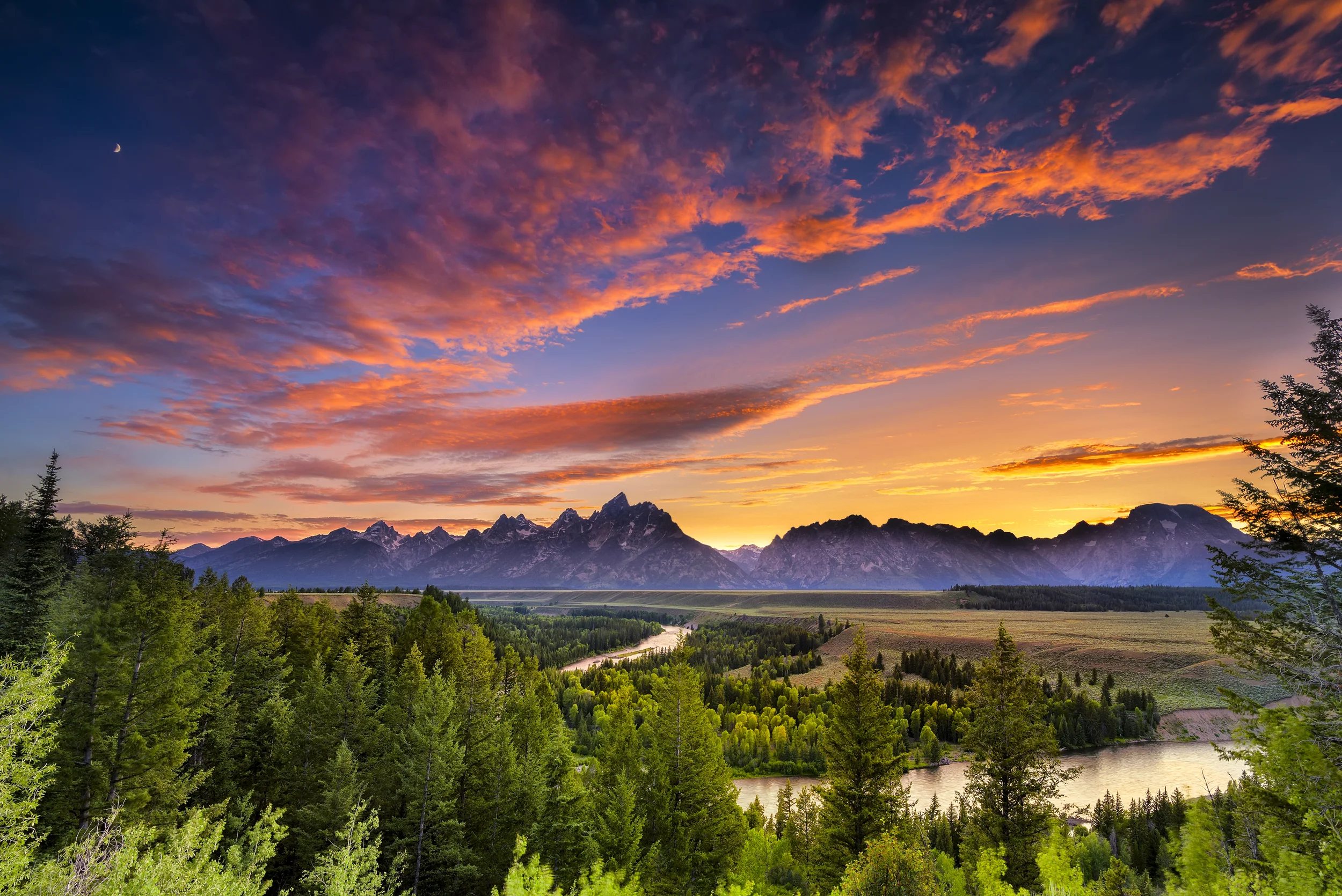 Jackson Hole Tours Grand Teton.jpg