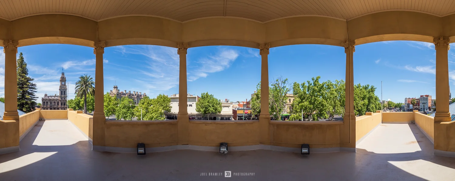 180 degree 8 image panoramic of Pall Mall