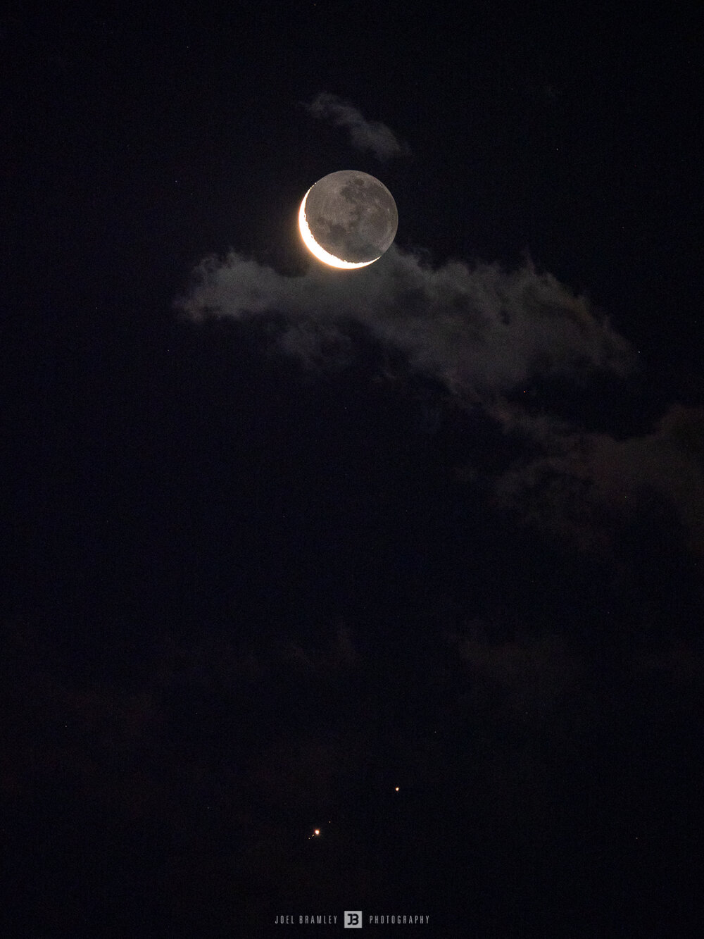 moon-jupiter-saturn-clouds-s.jpg