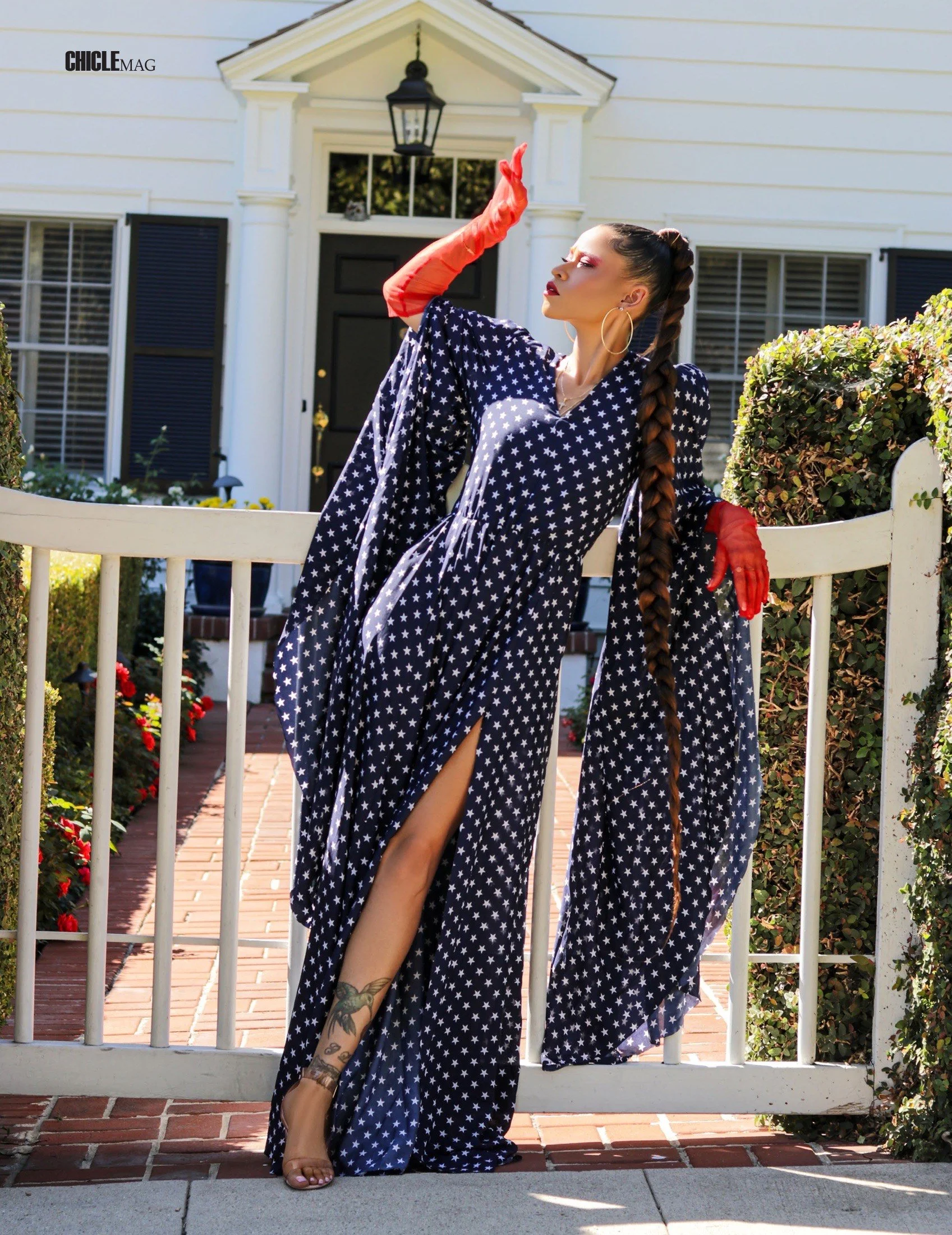 8 THE SOCIALITES _page_2.jpeg