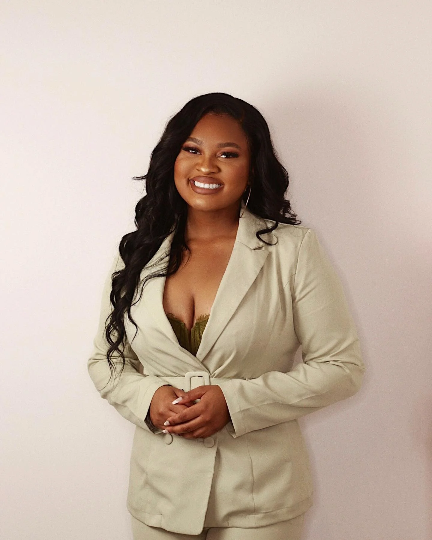 STYLE BY MIECE.COM IS LIVE! ✨🥳
&bull;
After fighting the feeling of wanting to blog again, I&rsquo;m moving forward in faith and letting God guide my steps. 
&bull;
My first post back is an &ldquo;Open Letter&rdquo; from me to you all&mdash; a sneak