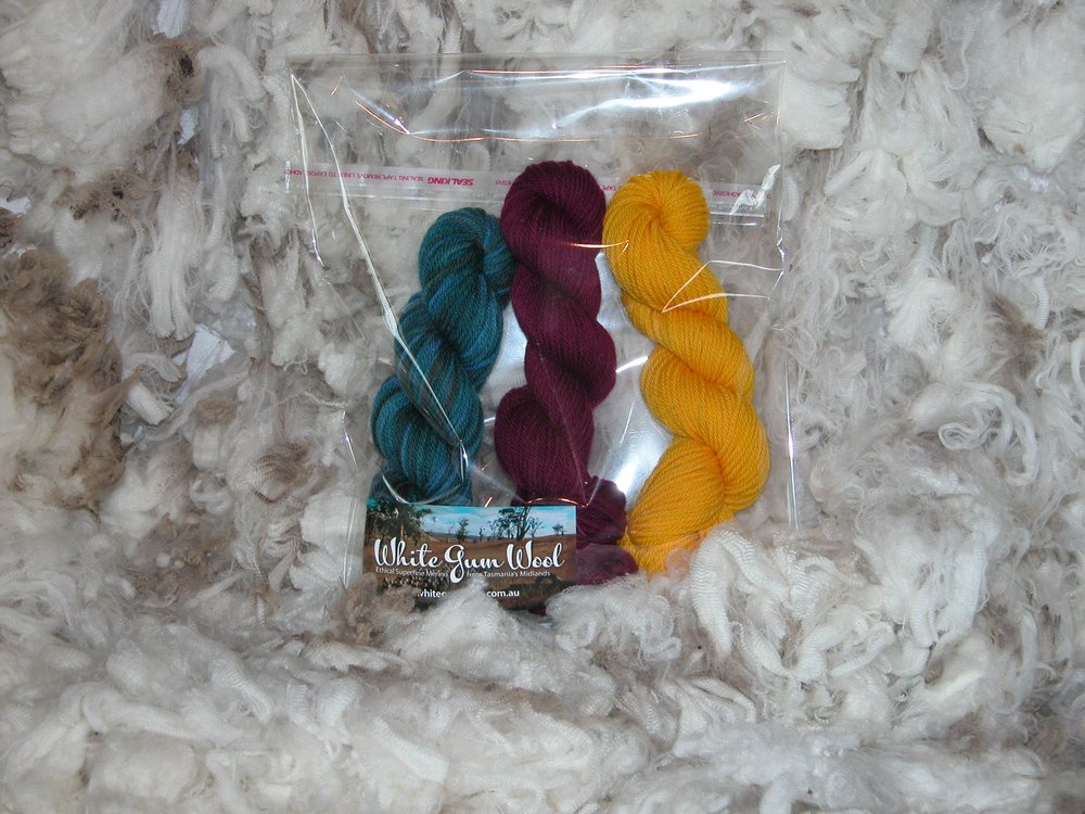 White Gum Wool 4-Ply Yarn - 400100814635