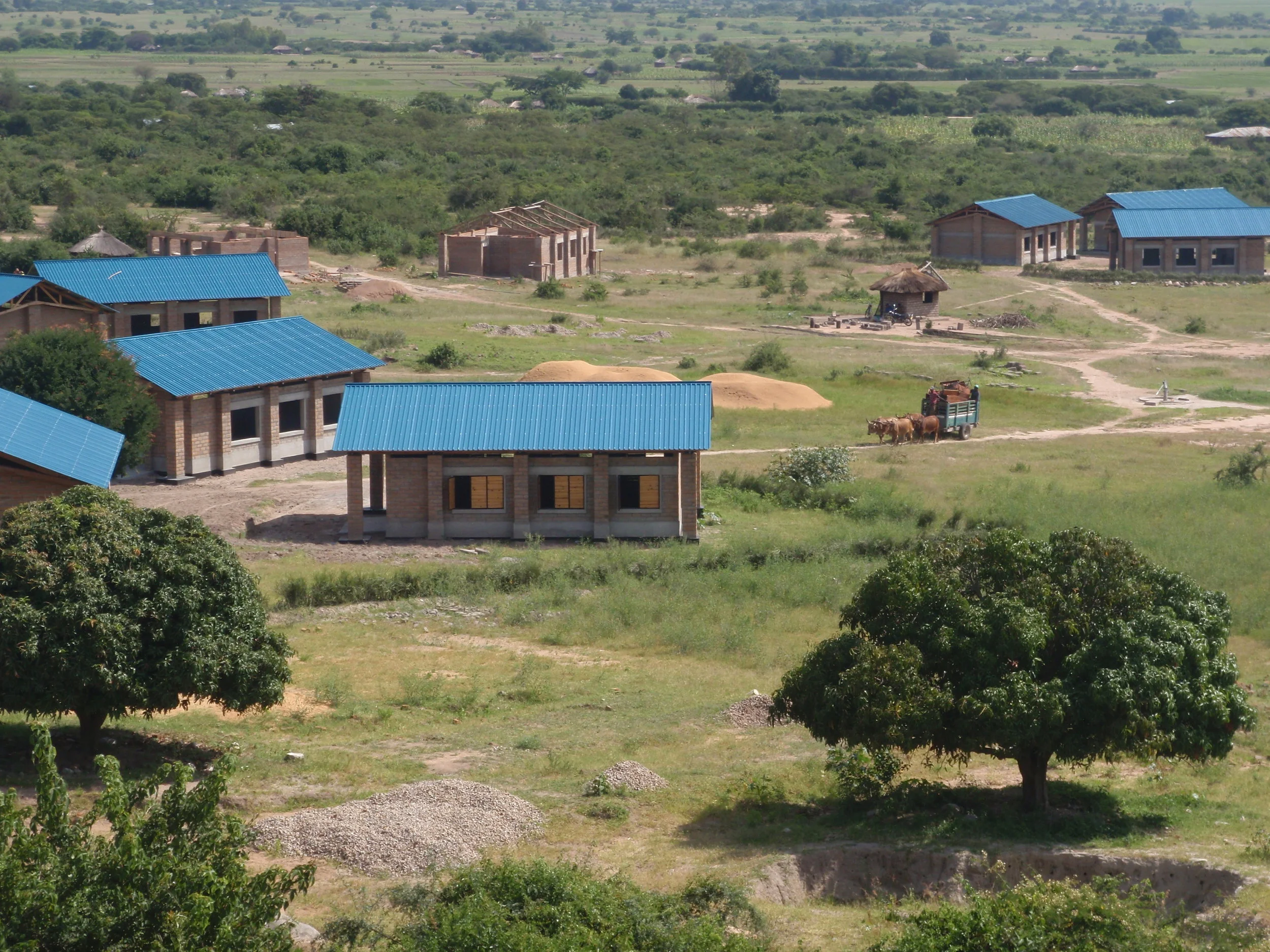 Ntulya Primary School under construction in 2008.