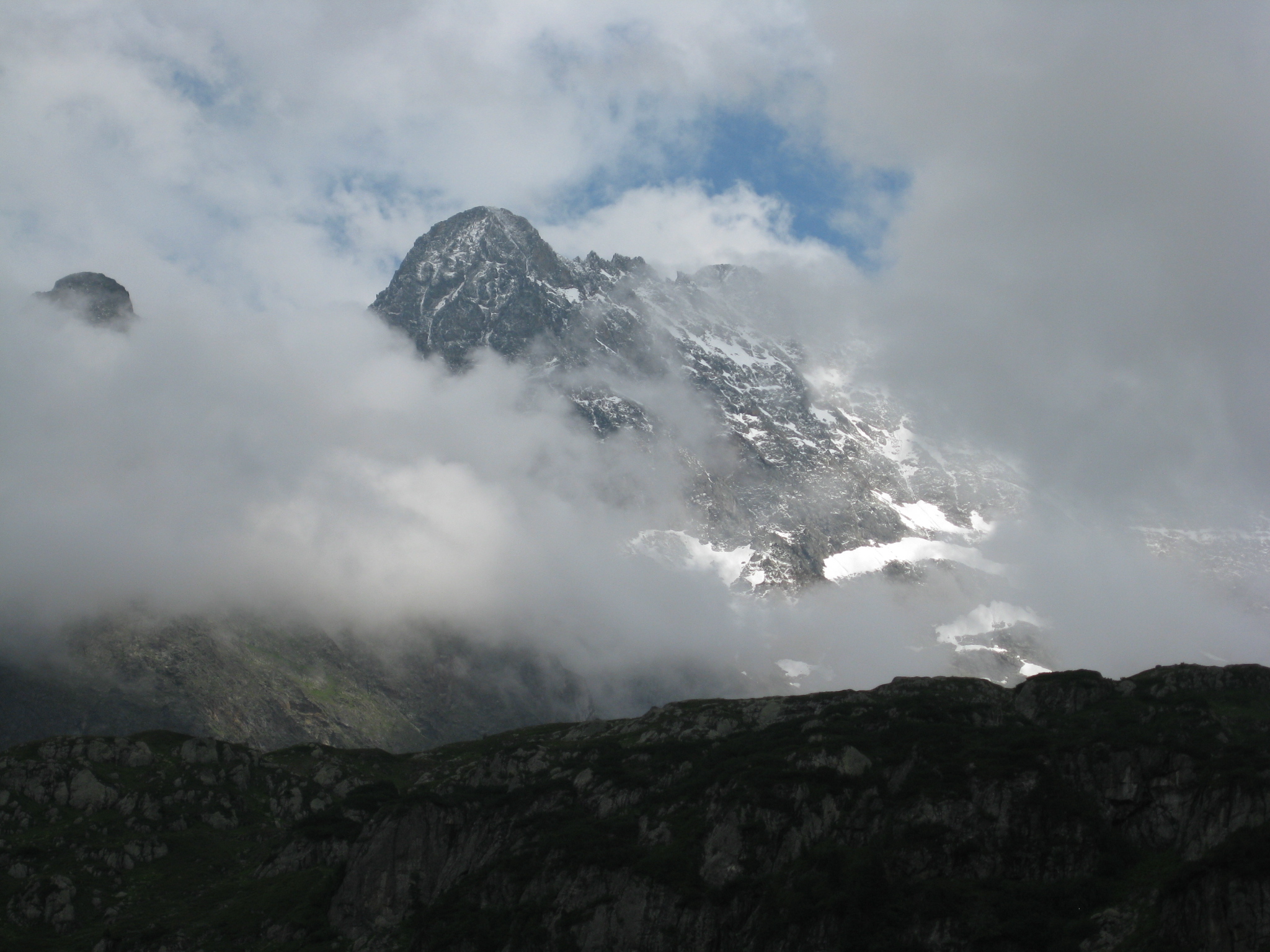 Climbing Sustenhorn