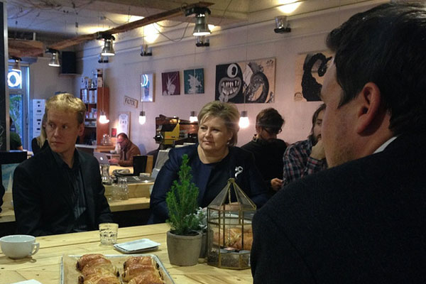 Statsminister Erna på besøk hos Oslo KAffebar i 2014