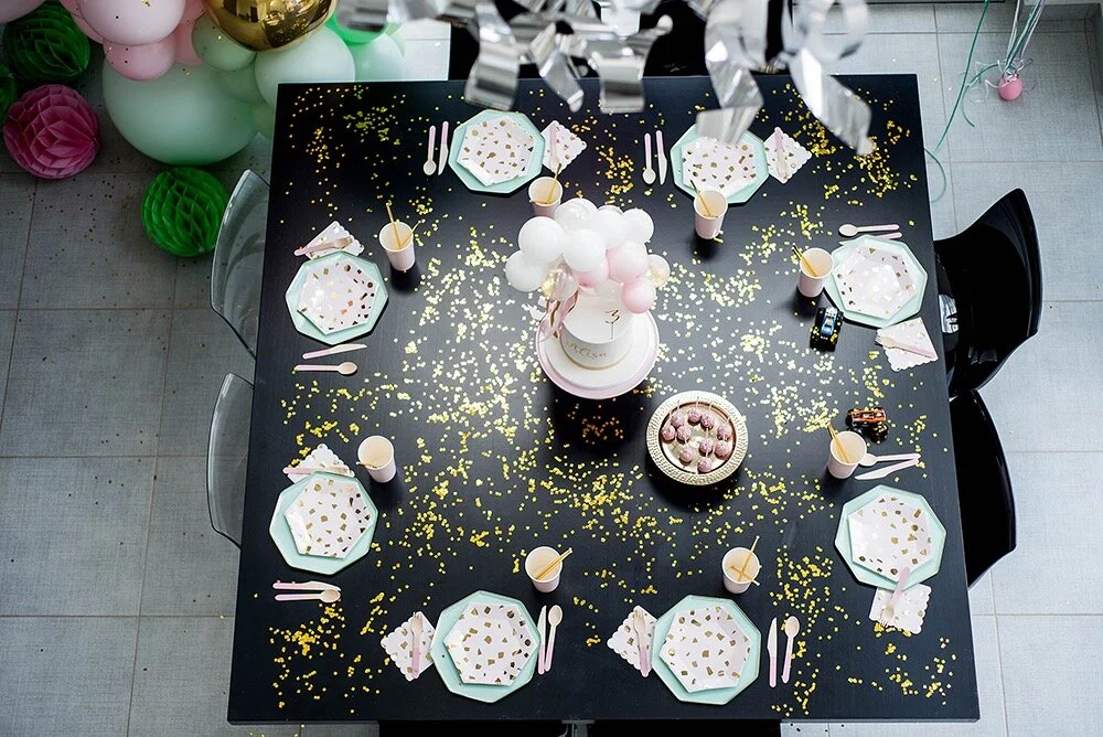 Minimalist Balloon Birthday Cake Limassol Cyprus Order Buy