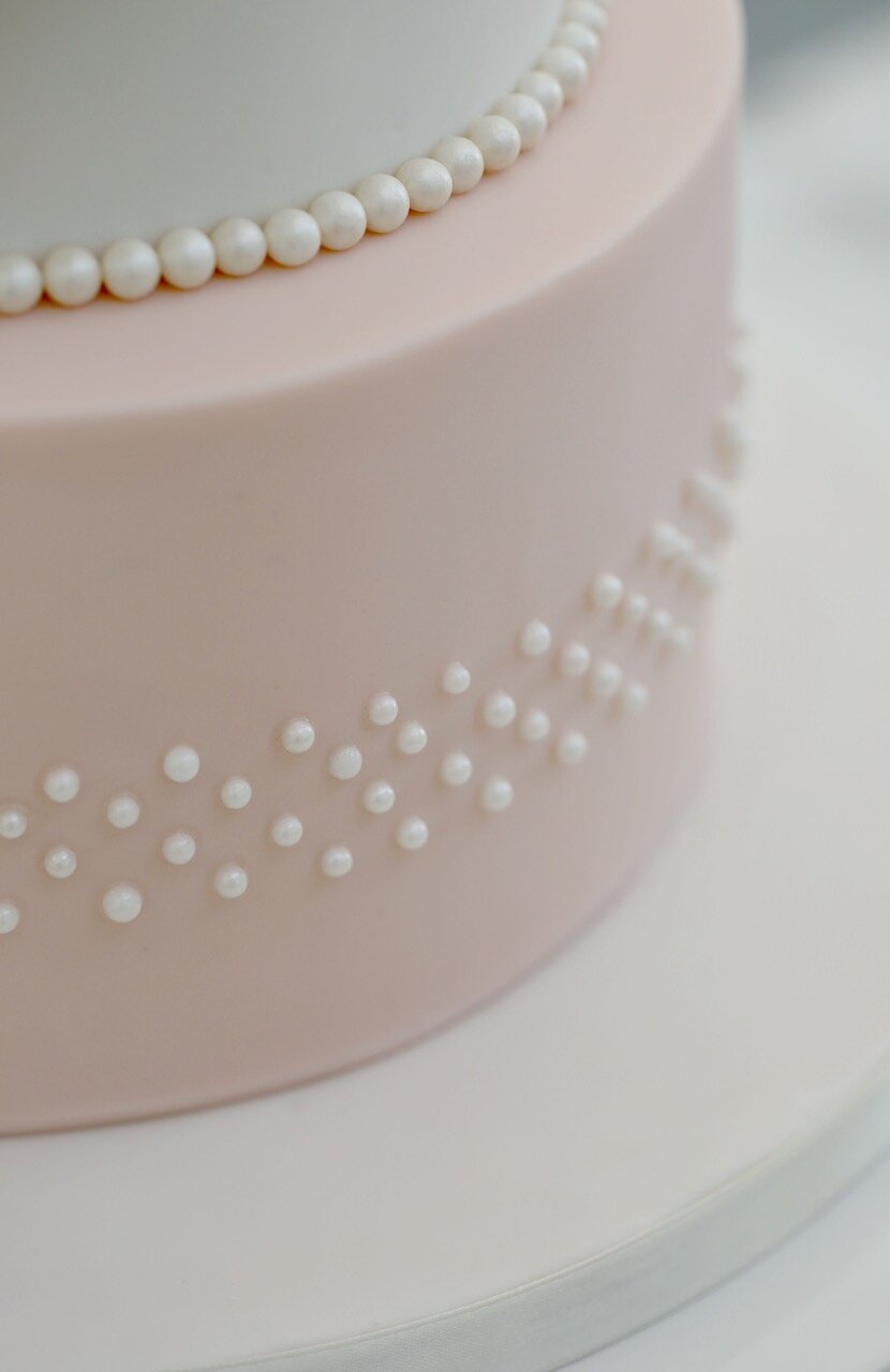 Pearls and flowers christening cake  Limassol, Cyprus — Yiamy® Studio