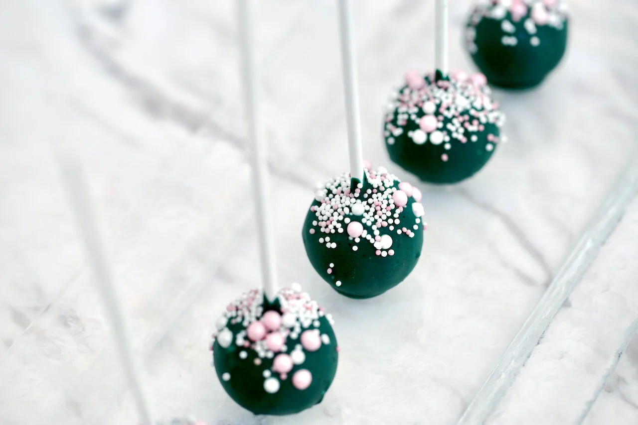 Yiamy Birthday, Anniversary, Engagement, Baby shower, Christening, Corporate, Celebration Party Guest Favours Gift Limassol Cyprus Cookie Vanilla Chocolate Glyko