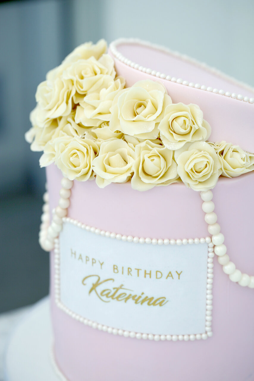 Flower Box White Chocolate Roses Birthday Cake Limassol Cyprus Order Buy