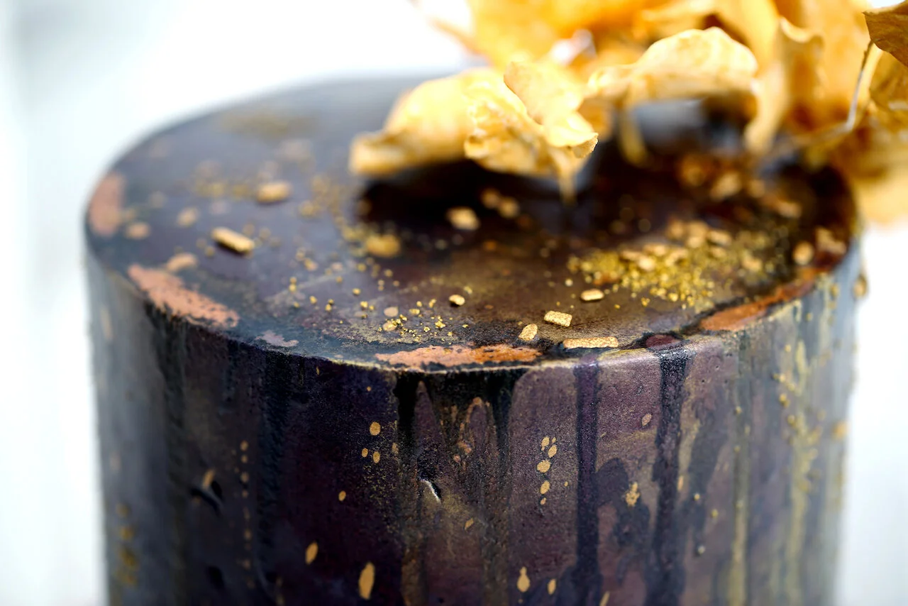 black-gold-cake - 2.jpeg