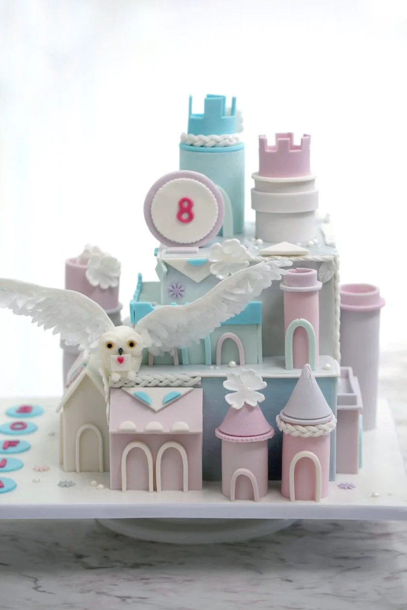 Yiamy_Custom Cake - 14.jpeg