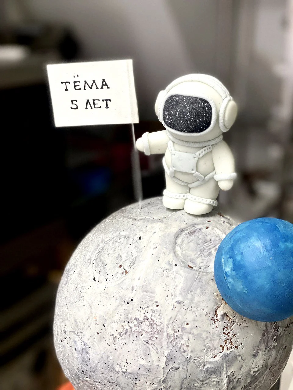 Yiamy_Custom Cake - 4.jpeg