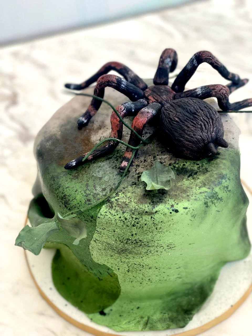 Yiamy_Custom Cake - 10.jpeg