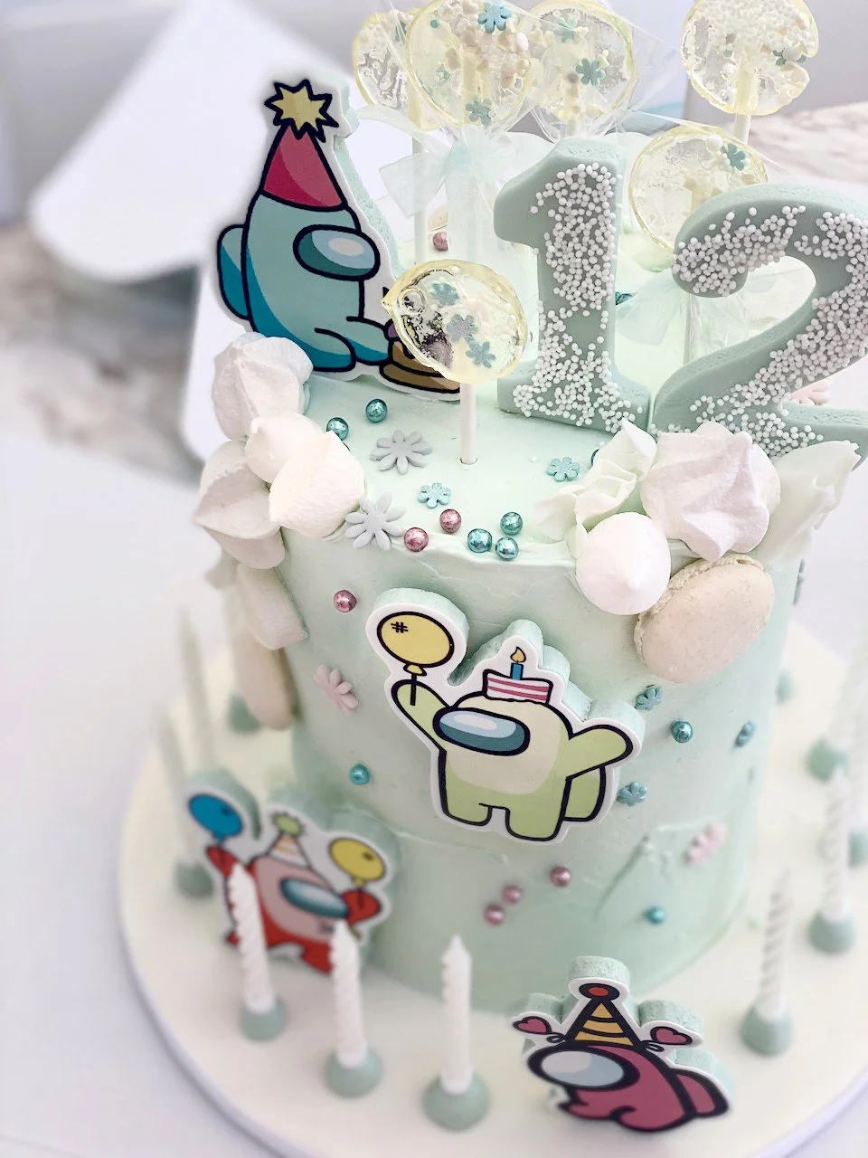 Yiamy_Custom Cake - 4.jpeg