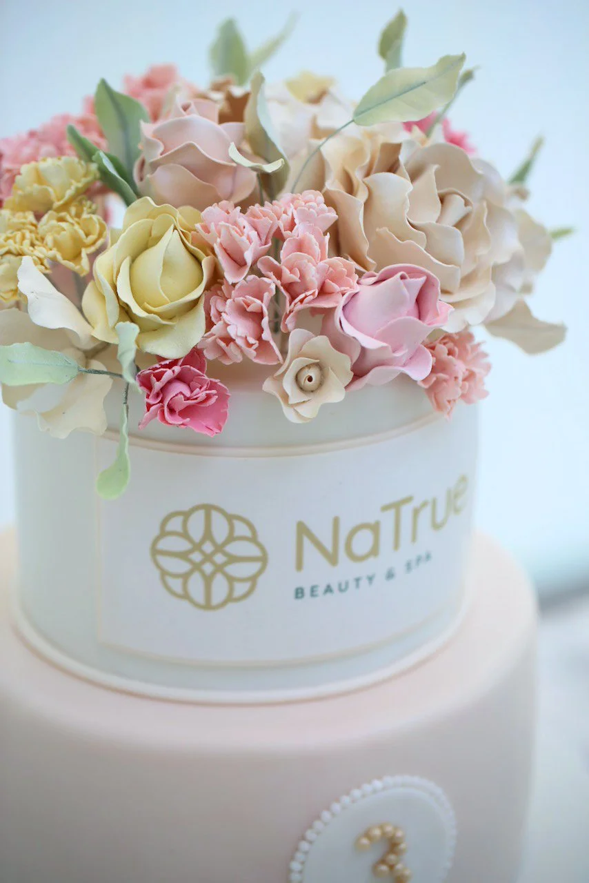 Yiamy_Corporate Cake - 13.jpeg