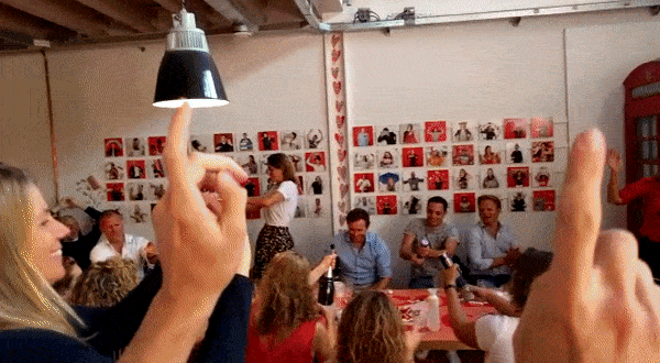 De website was vlak voor het chocoseizoen klaar. De livegang ging gepaard met veel gejuich, gouden confetti en champagne - precies zoals het moet zijn. Gaat dat zien op: