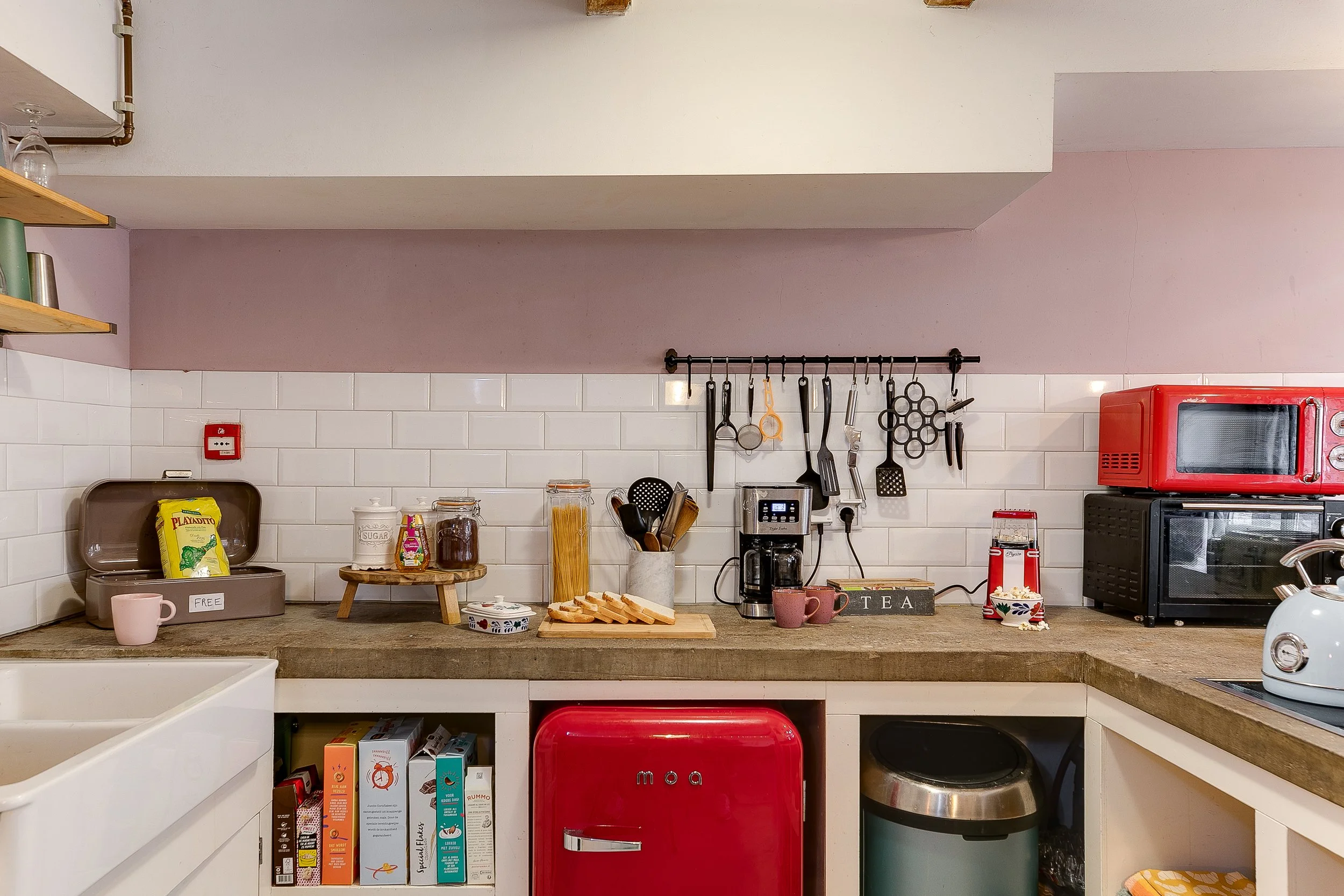 Fully Equipped Guest Kitchen