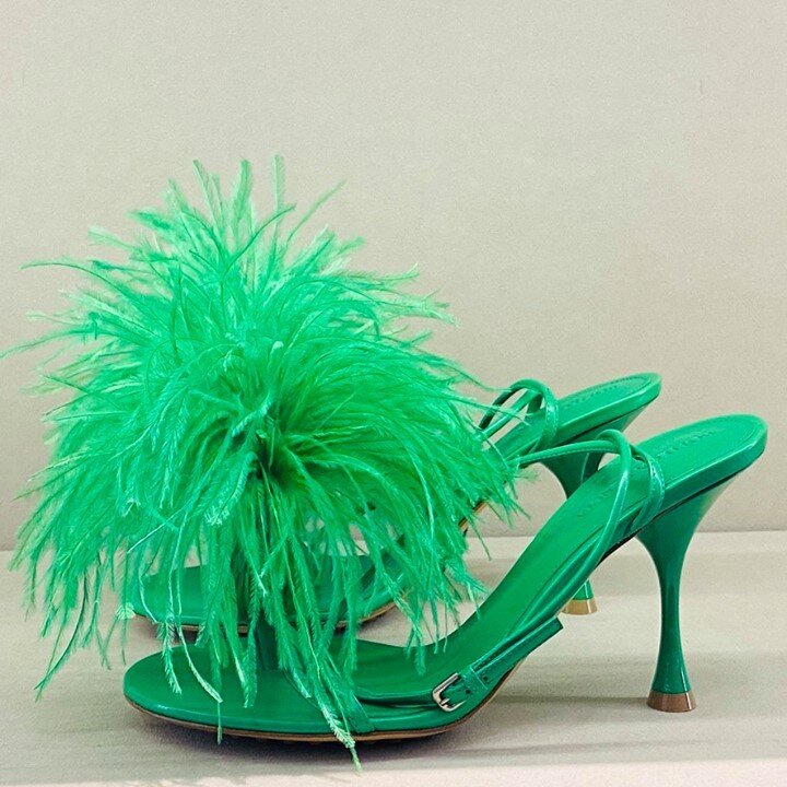 What do I wear to work? Definitely not shoes like this! I would love to be the person who could wear these - even on a night out, let alone for work! I imagine SJP from Sex and the City would wear them beautifully. ⠀
⠀
When I&rsquo;m filming I have t