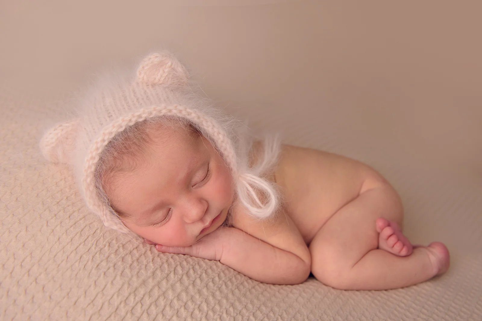 newborn baby adelaide photography copy.jpg