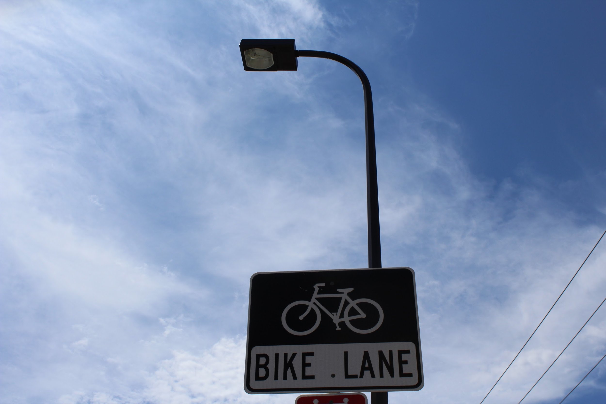 bike lane sign.jpg