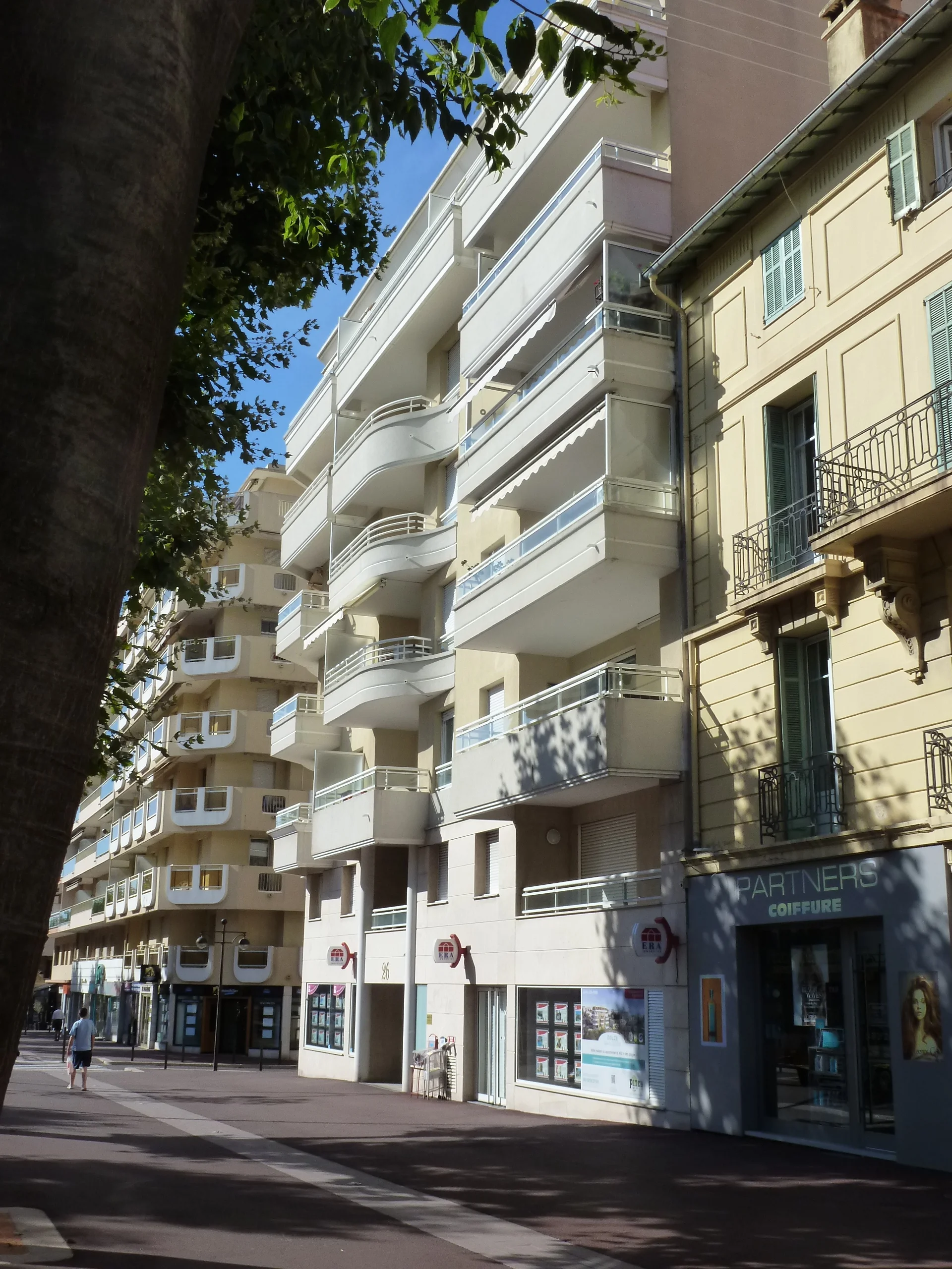 Ext balcony 3.jpg