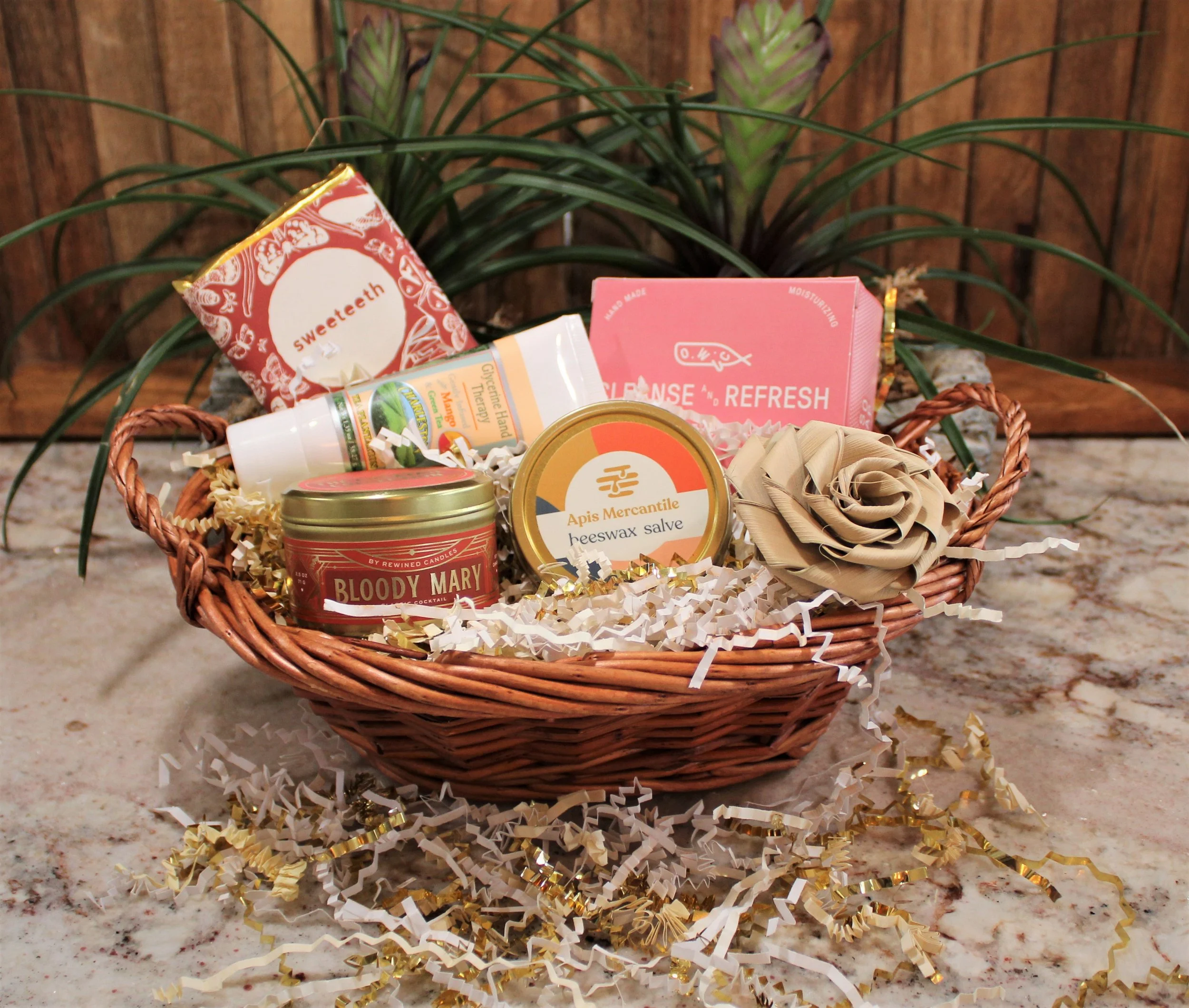 Charleston Magnolia Mini Spa Gift Basket