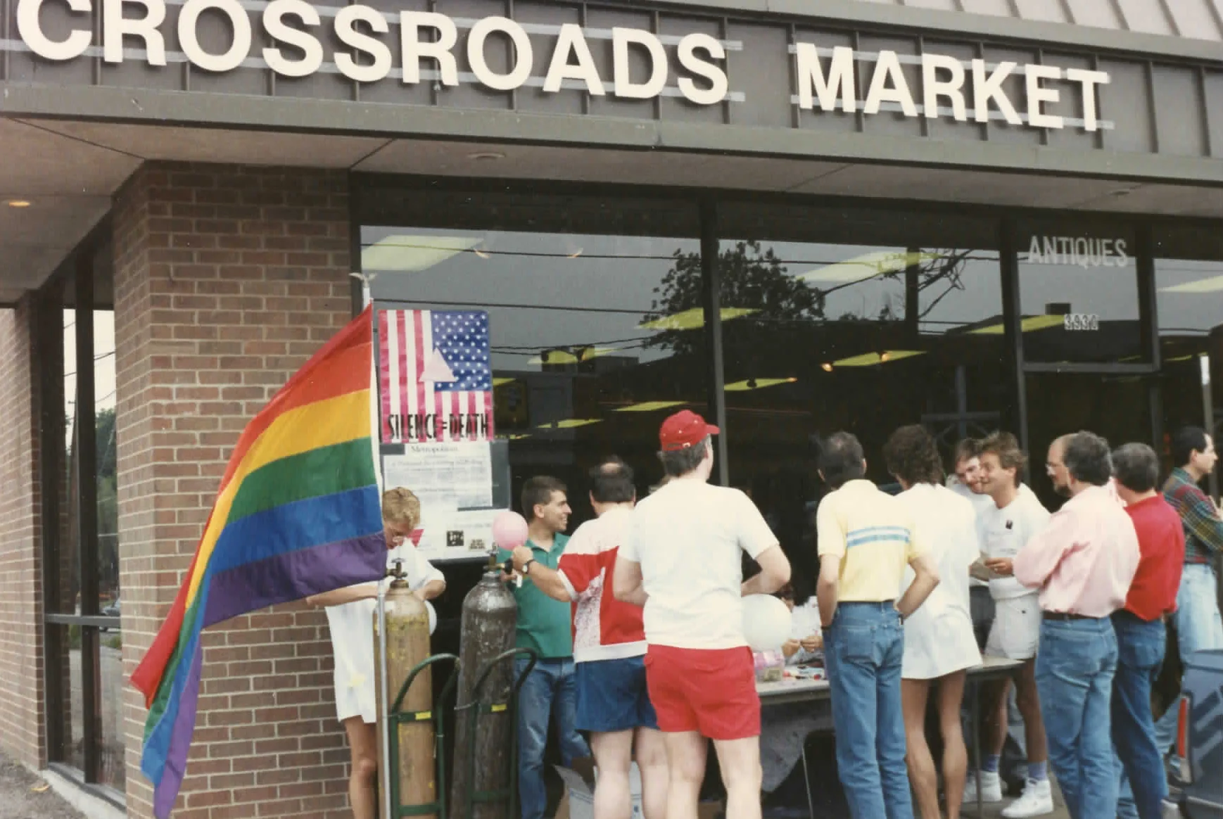 Crossroads Mkt front.jpg