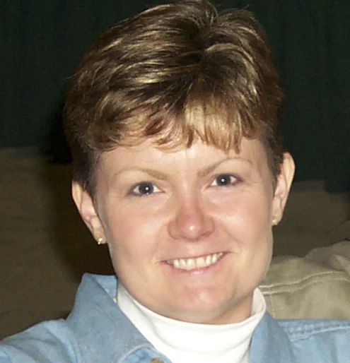  Stella Hess. - 2000