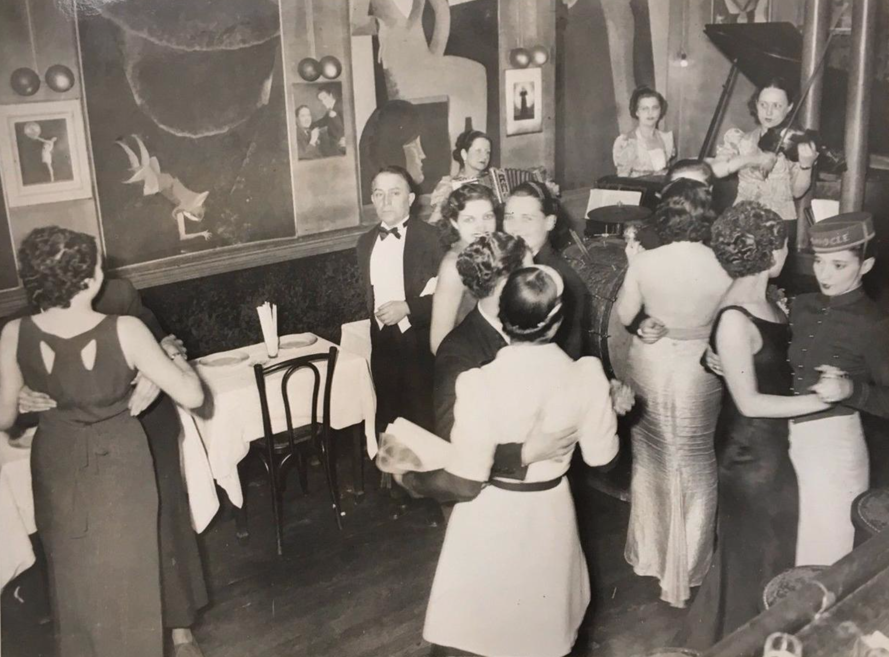 Raise a Glass: Stories from Dallas' Lesbian Bars