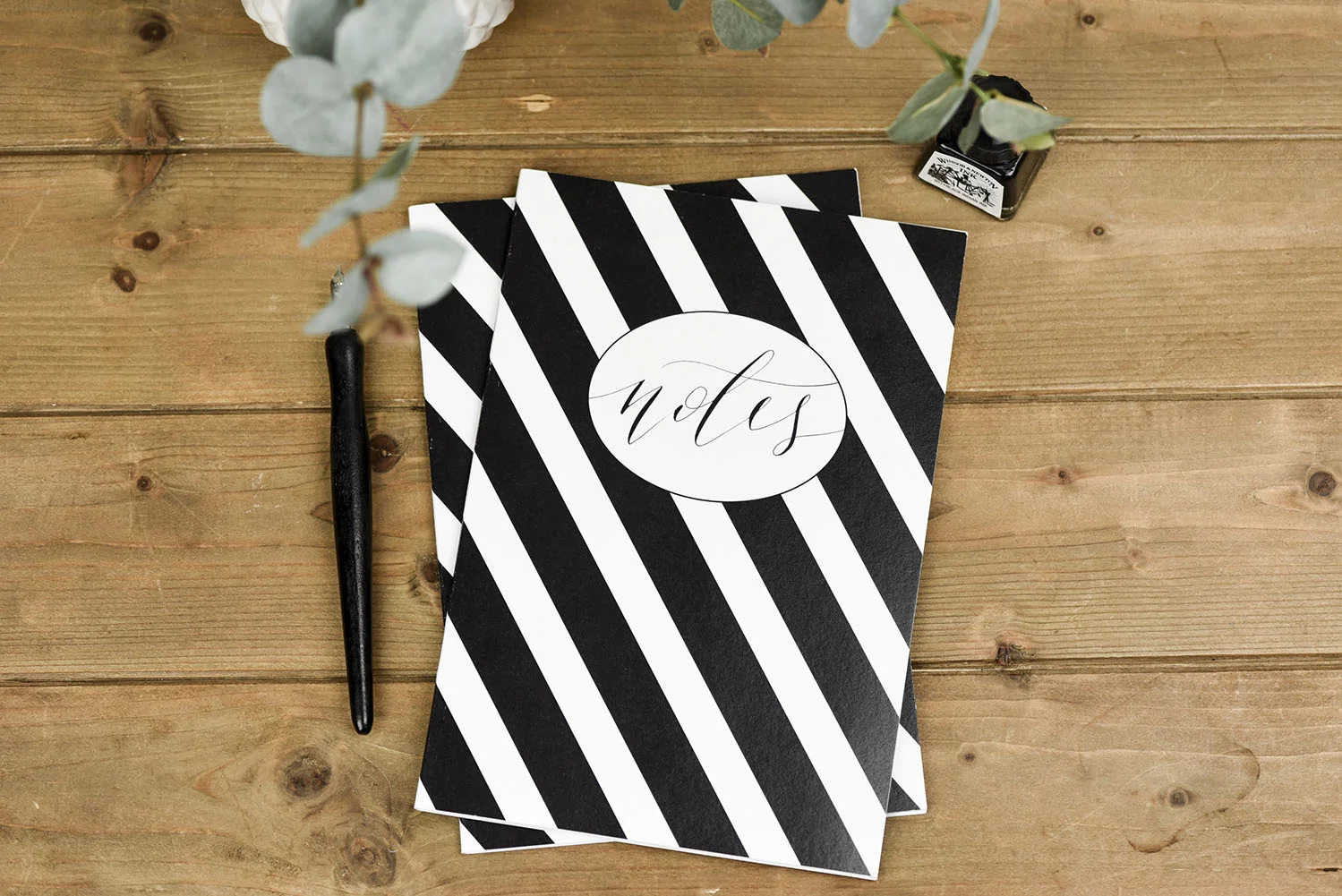 LettersbyJulia_MonoNotebook01.jpg