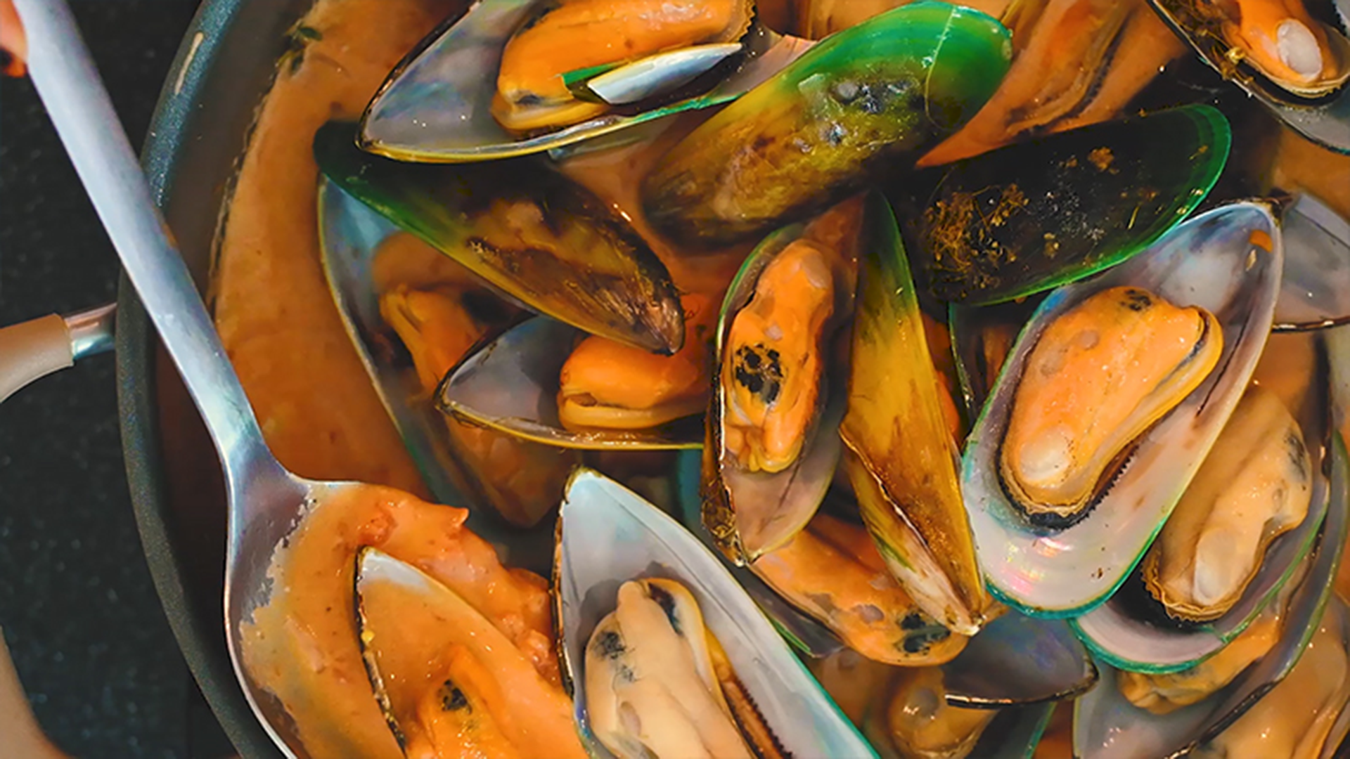 Mussels In Rosé